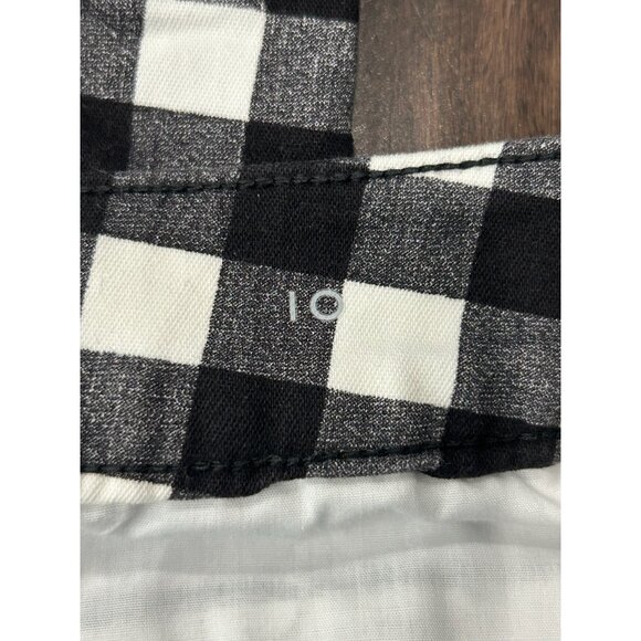 St. Johns Bay Black White Gingham Capri Pants With Stretch Sz 10 - Picture 7 of 11